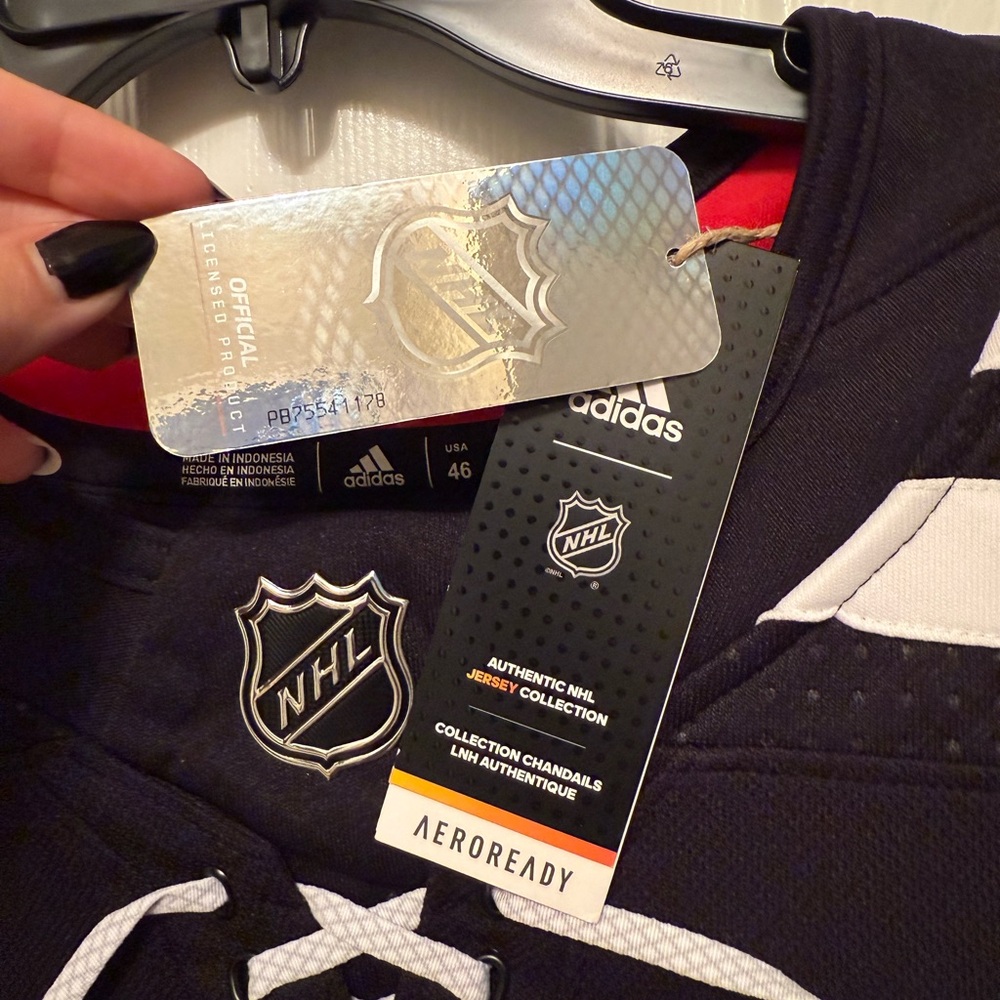 Adidas Hughes NJ Devils Jersey - Picture 10 of 12